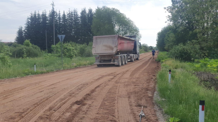 Работы на автомобильной дороге "Слопыгино-Усадище".