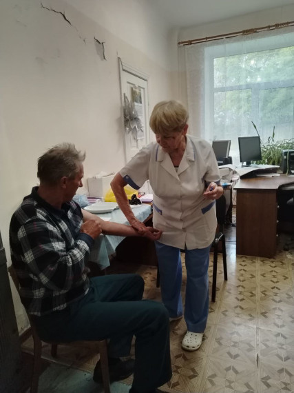 В период проведения ЕДГ-2025 — 12, 13 и 14 сентября — возле избирательных участков будут работать передвижные медицинские пункты.
